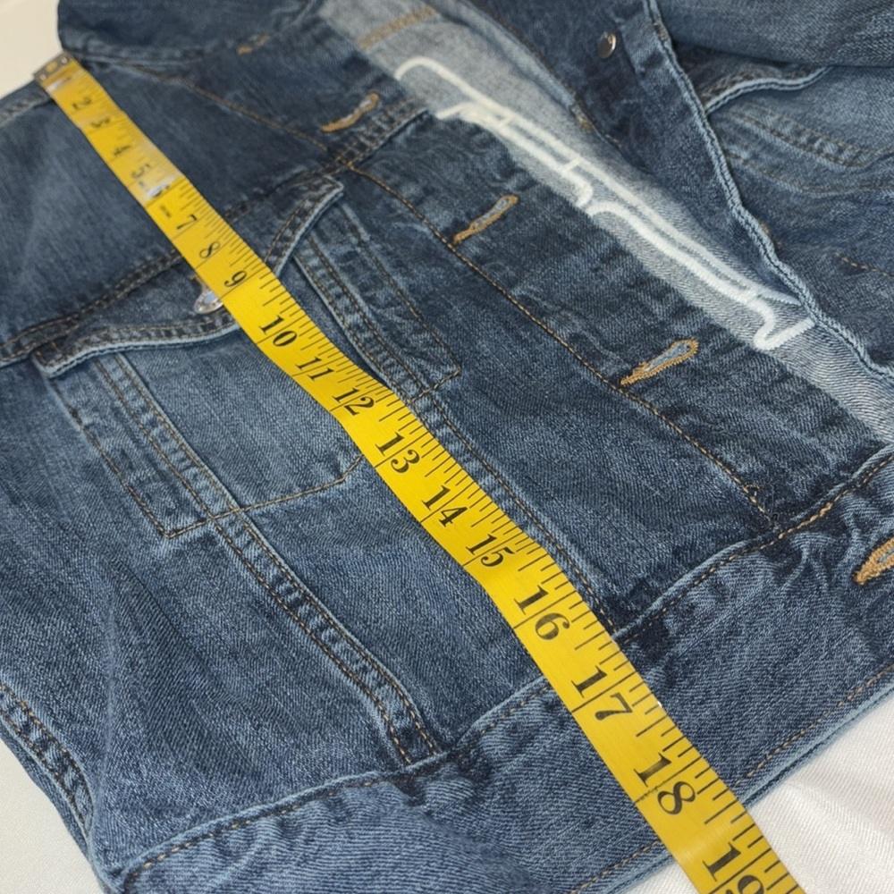Gap Denim jacket cropped button down front collared Gap on back Size XSmall - Picture 4 of 10
